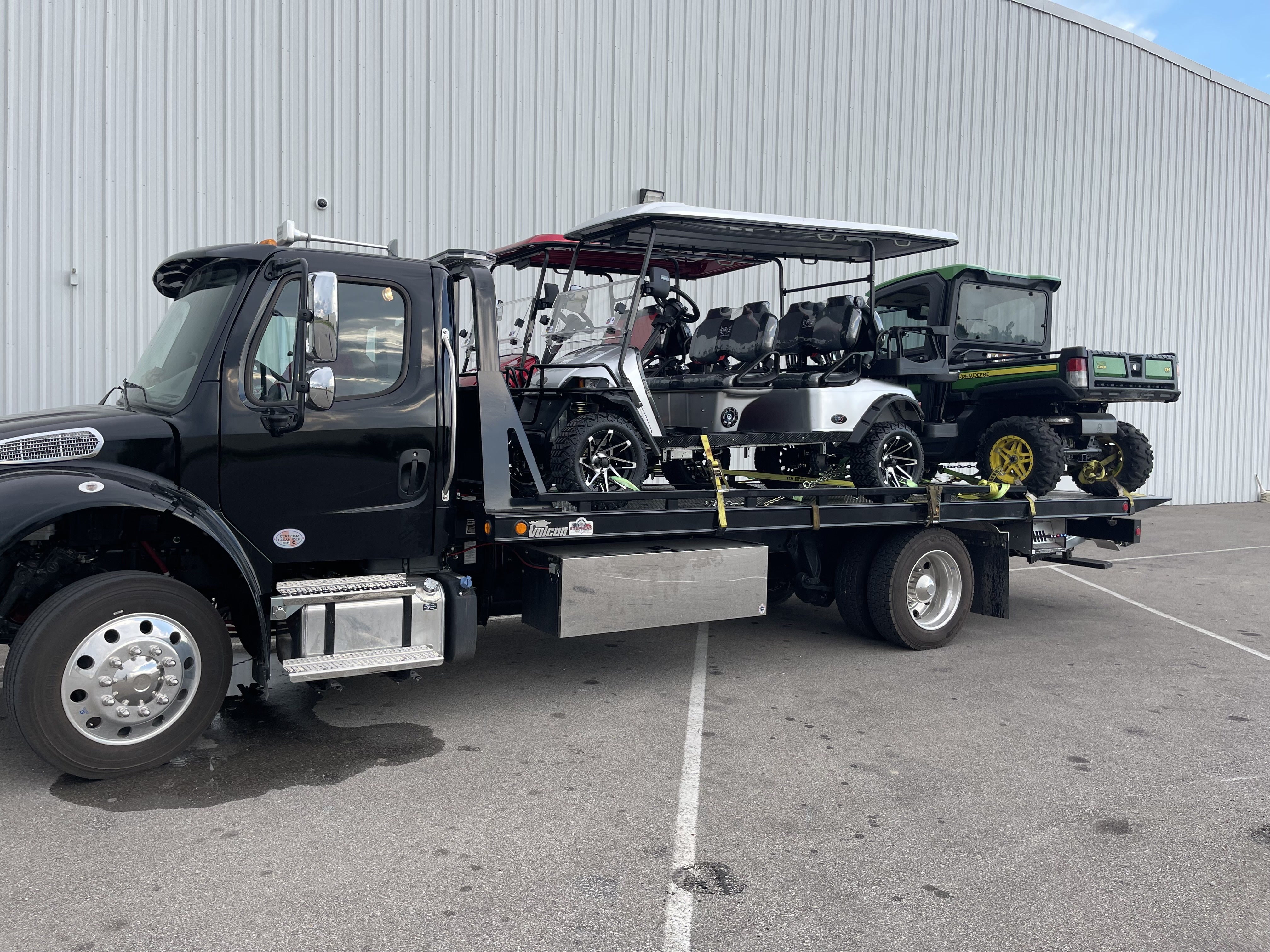 Truck16WithGolfCarts